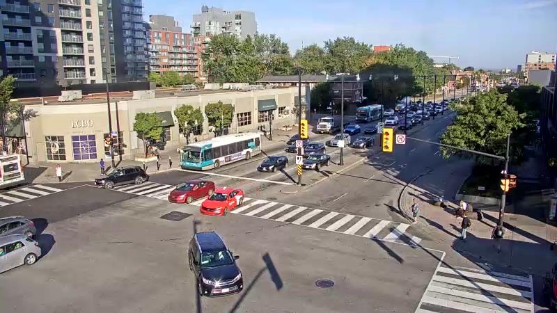 Traffic camera image at 2025-09-18 12:45:22