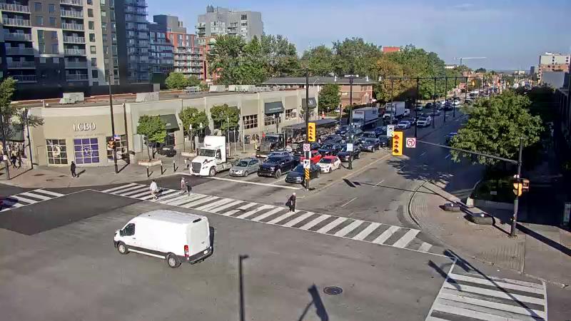 Traffic camera image at 2025-09-18 13:10:17