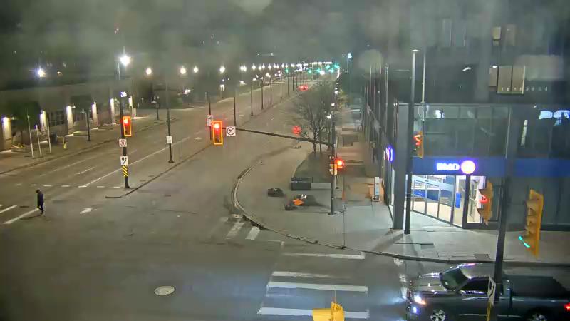 Traffic camera image at 2025-05-09 06:15:15