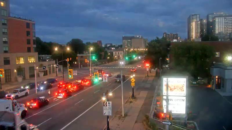 Traffic camera image at 2025-08-25 00:15:17
