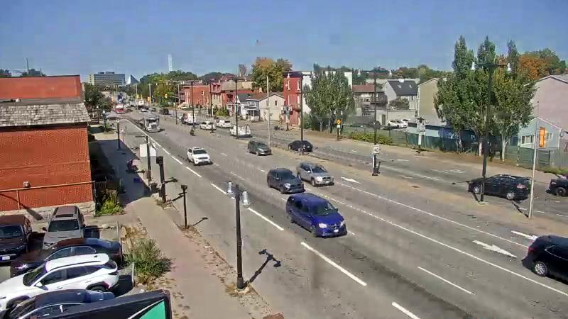 Traffic camera image at 2025-09-16 17:25:18