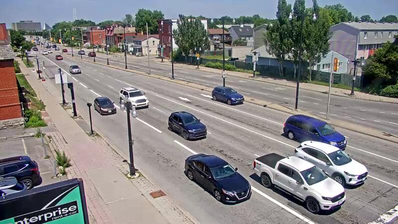 Traffic camera image at 2025-06-30 16:37:12