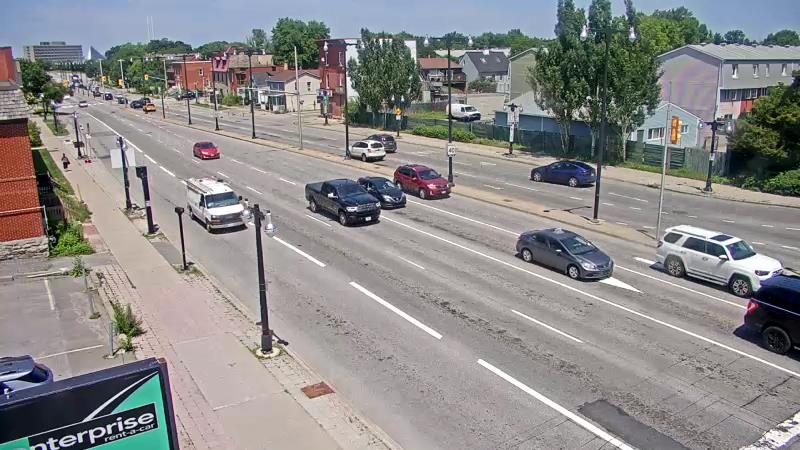 Traffic camera image at 2025-06-30 16:55:16