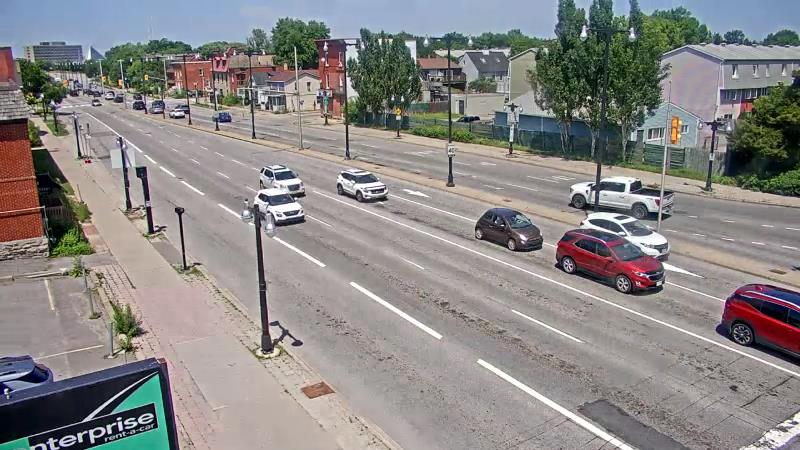 Traffic camera image at 2025-06-30 17:20:26