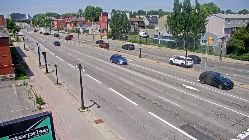 Traffic camera image at 2025-06-30 17:55:16