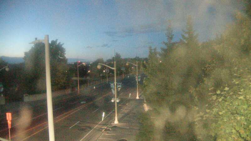 Traffic camera image at 2025-08-25 00:40:14