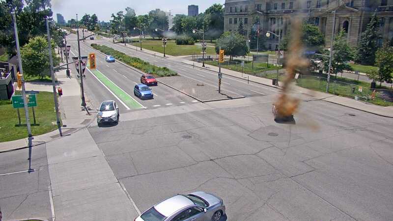 Traffic camera image at 2025-06-30 17:45:22