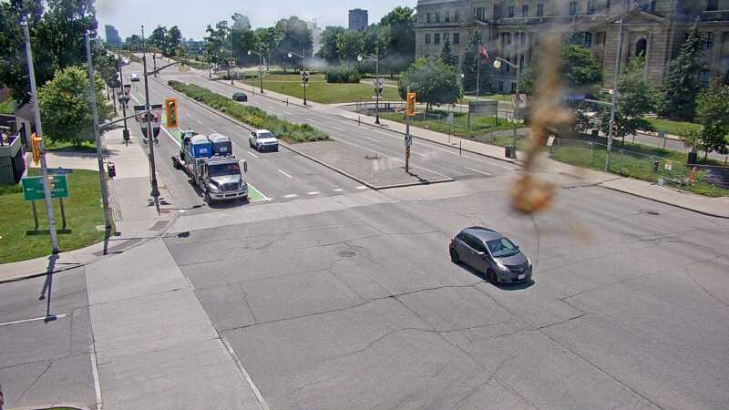 Traffic camera image at 2025-06-30 17:55:16