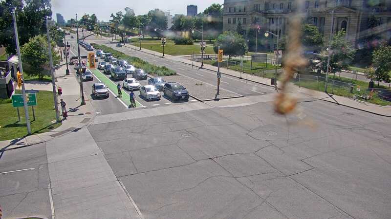 Traffic camera image at 2025-06-30 19:10:25