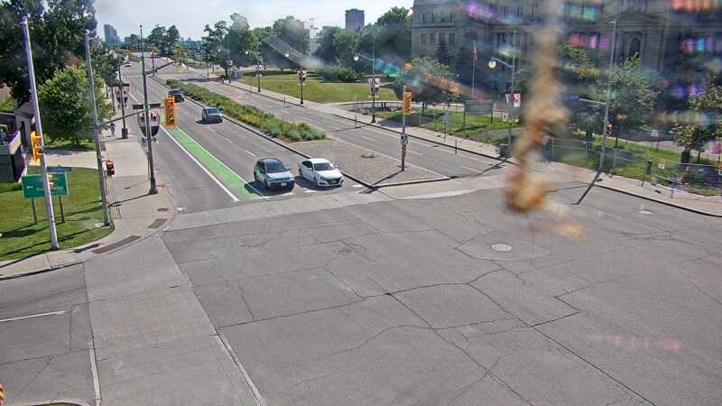 Traffic camera image at 2025-06-30 20:25:14