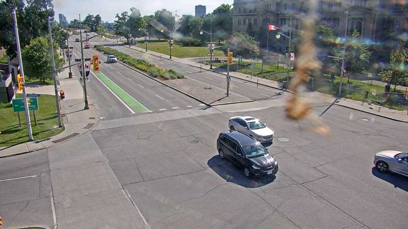 Traffic camera image at 2025-06-30 20:37:04