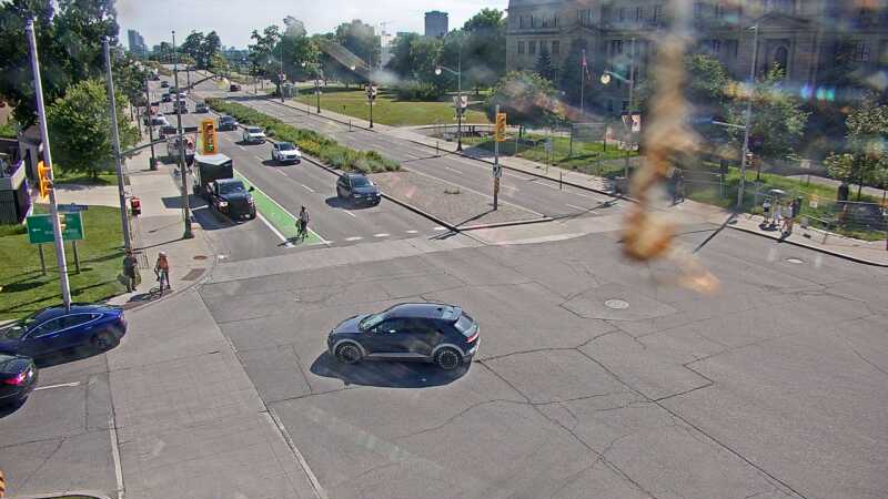 Traffic camera image at 2025-06-30 20:40:15