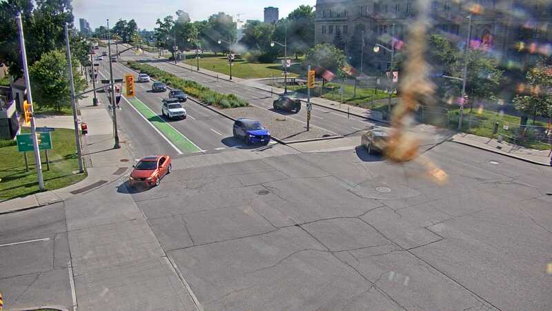 Traffic camera image at 2025-06-30 21:05:26