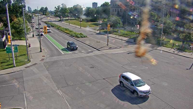 Traffic camera image at 2025-06-30 21:20:20