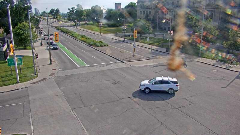 Traffic camera image at 2025-06-30 21:40:22