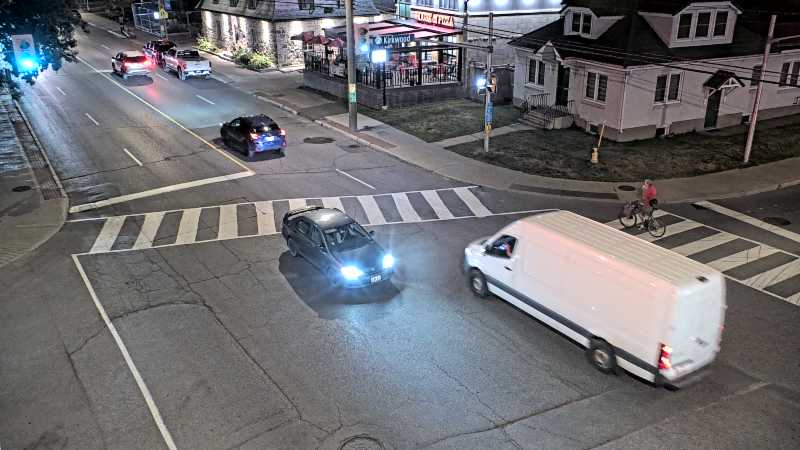 Traffic camera image at 2025-09-14 01:05:17