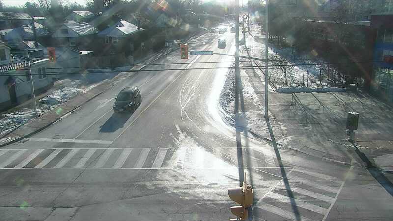 Traffic camera image at 2024-12-21 15:05:15