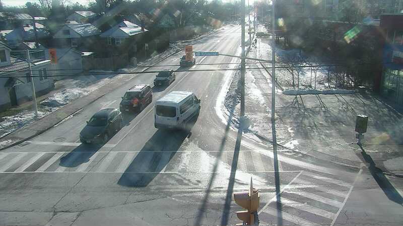 Traffic camera image at 2024-12-21 15:25:33