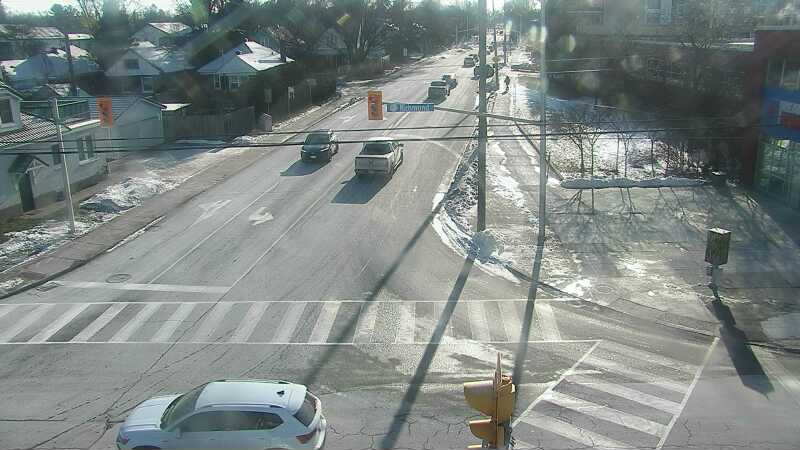 Traffic camera image at 2024-12-21 15:45:52