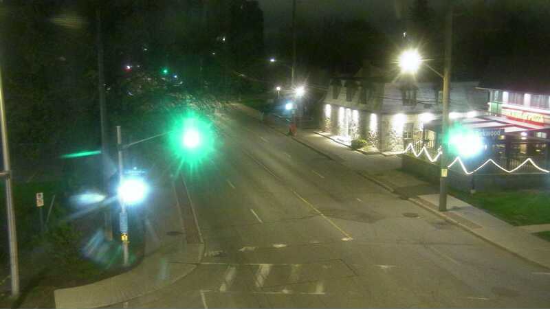 Traffic camera image at 2025-05-09 06:35:56