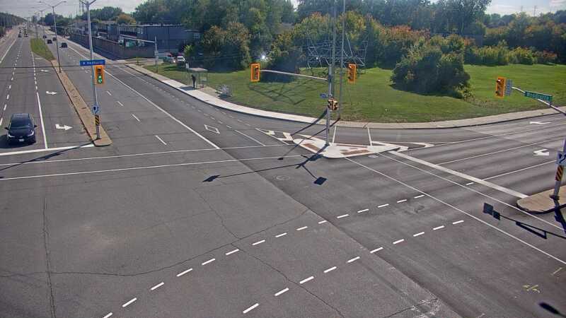 Traffic camera image at 2025-09-14 18:20:15