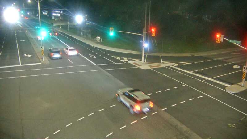 Traffic camera image at 2025-09-16 00:10:17