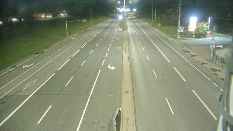 Traffic camera image at 2024-10-16 07:03:33