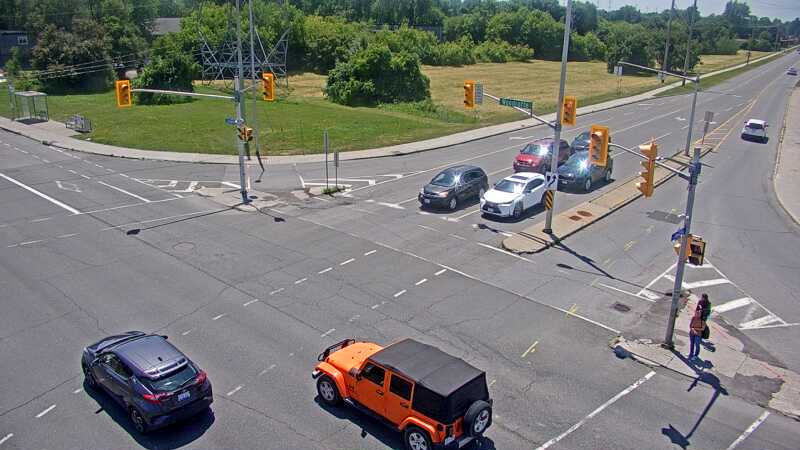 Traffic camera image at 2025-06-30 17:20:27