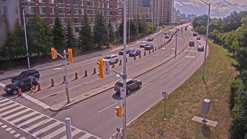Traffic camera image at 2025-08-24 14:25:19