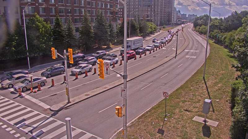 Traffic camera image at 2025-08-24 14:30:16