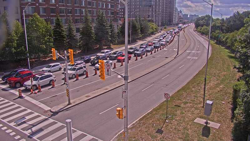 Traffic camera image at 2025-08-24 14:50:14
