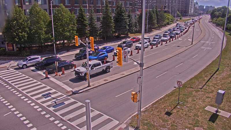 Traffic camera image at 2025-08-24 15:20:17