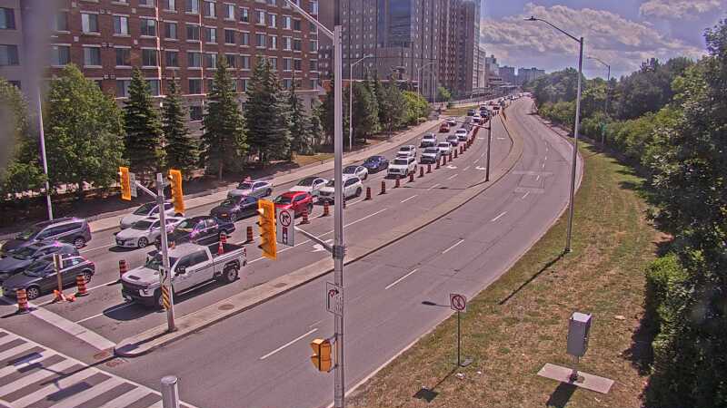 Traffic camera image at 2025-08-24 15:40:18