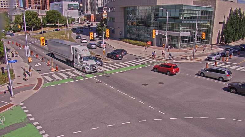 Traffic camera image at 2025-08-24 15:55:18