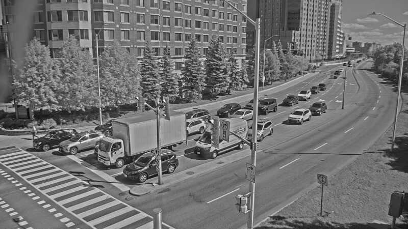Traffic camera image at 2025-09-14 17:40:17