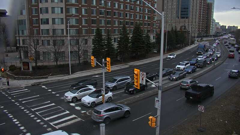 Traffic camera image at 2025-03-25 12:15:14