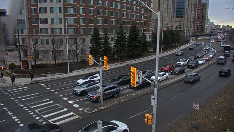 Traffic camera image at 2025-03-25 12:25:12