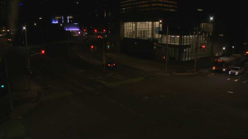 Traffic camera image at 2025-05-09 06:15:16