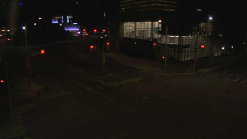 Traffic camera image at 2025-05-09 07:40:23