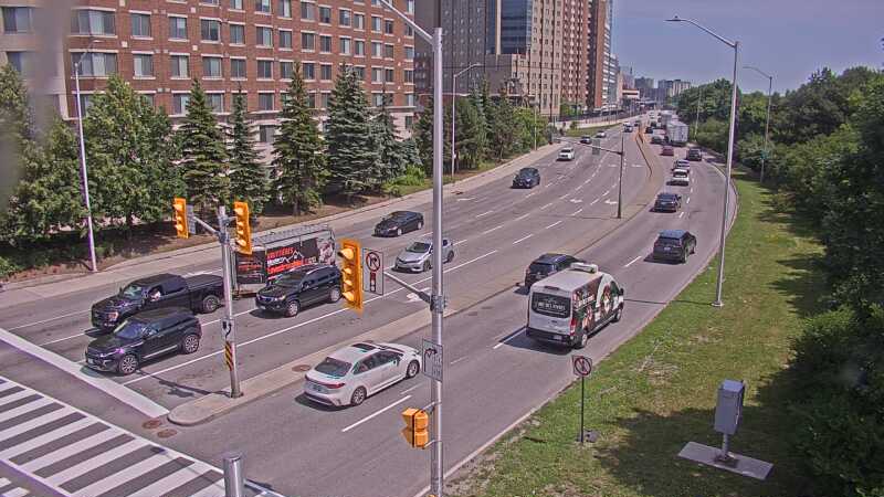 Traffic camera image at 2025-06-30 18:25:19