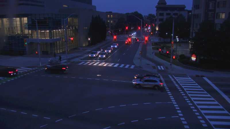 Traffic camera image at 2025-07-31 00:45:17