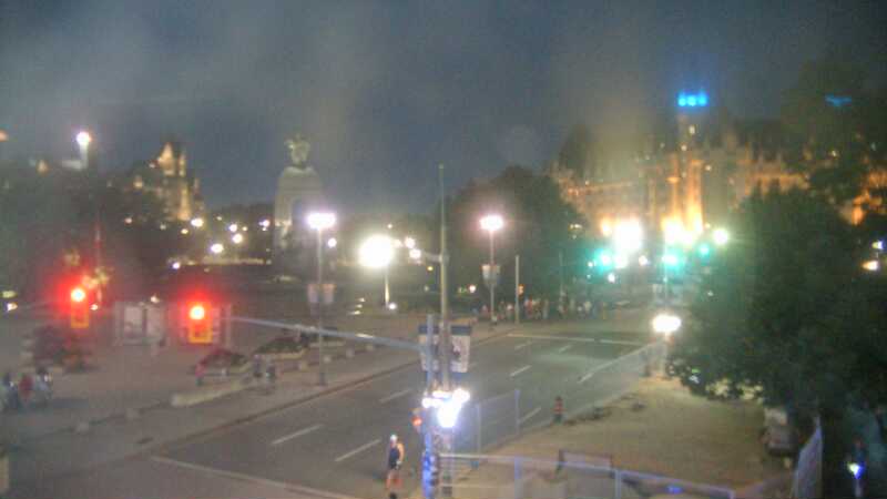 Traffic camera image at 2025-08-04 01:15:14
