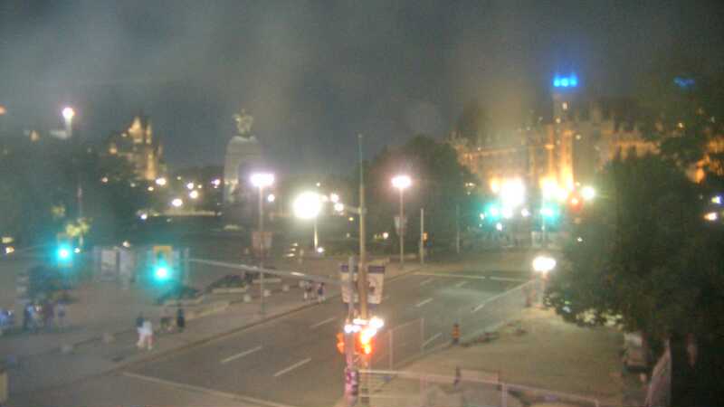 Traffic camera image at 2025-08-04 01:20:14