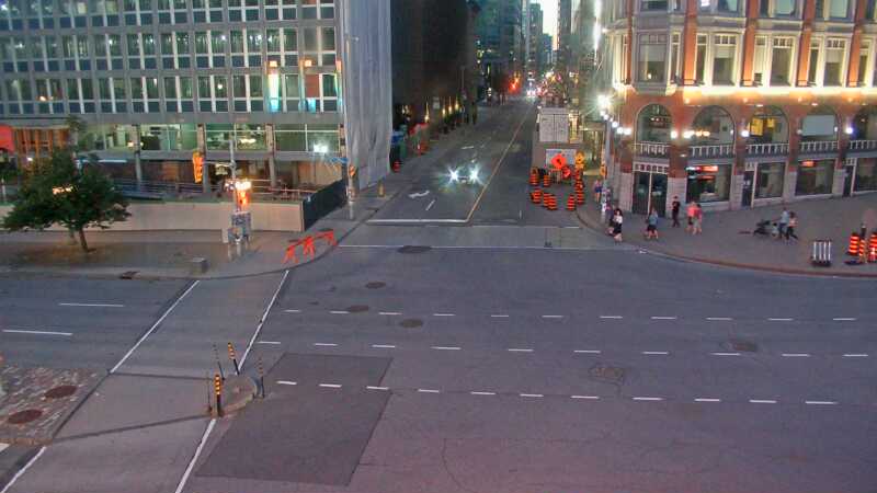 Traffic camera image at 2025-08-25 00:10:18