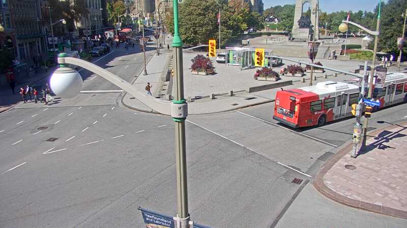 Traffic camera image at 2025-09-15 16:50:19