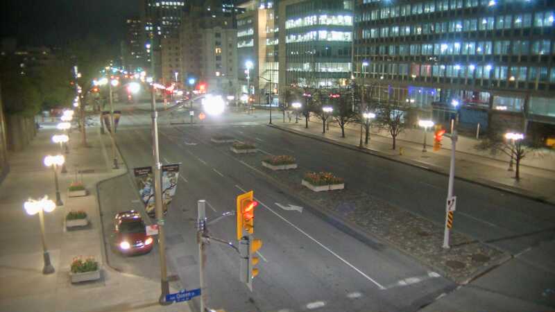 Traffic camera image at 2025-05-09 06:35:56