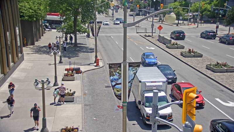 Traffic camera image at 2025-06-30 17:36:53
