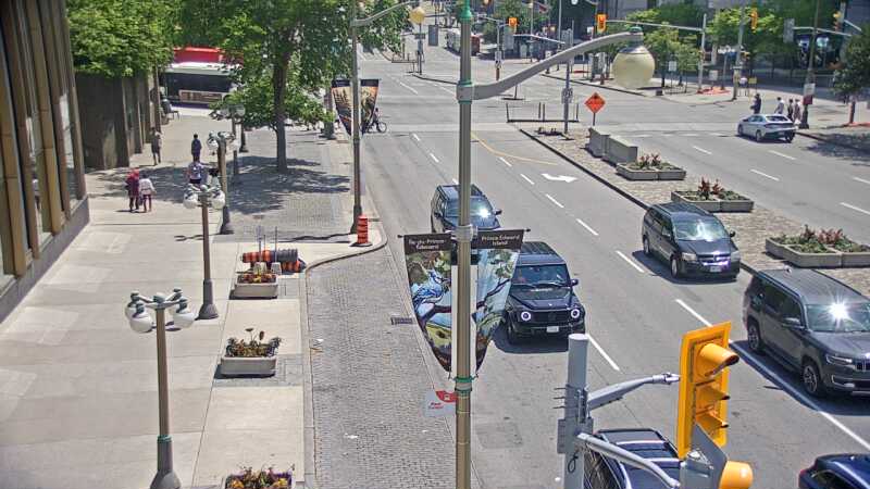 Traffic camera image at 2025-06-30 17:50:17