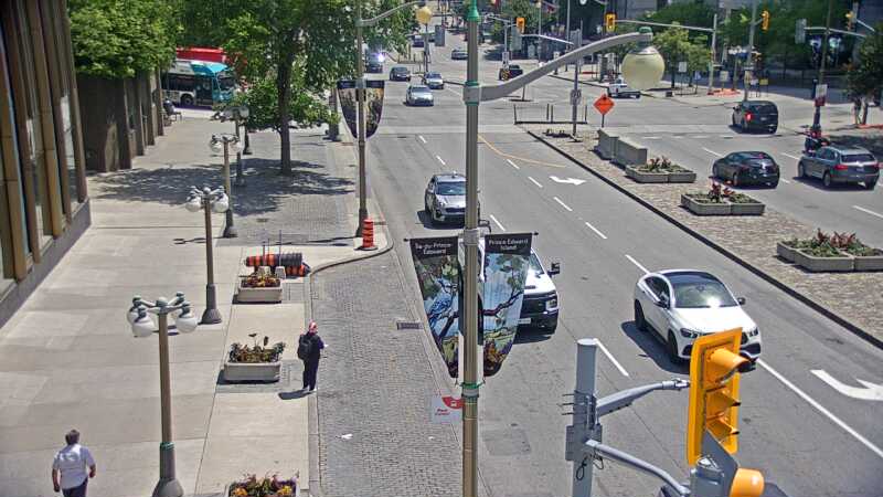 Traffic camera image at 2025-06-30 18:00:18