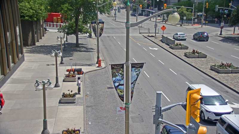 Traffic camera image at 2025-06-30 18:10:17